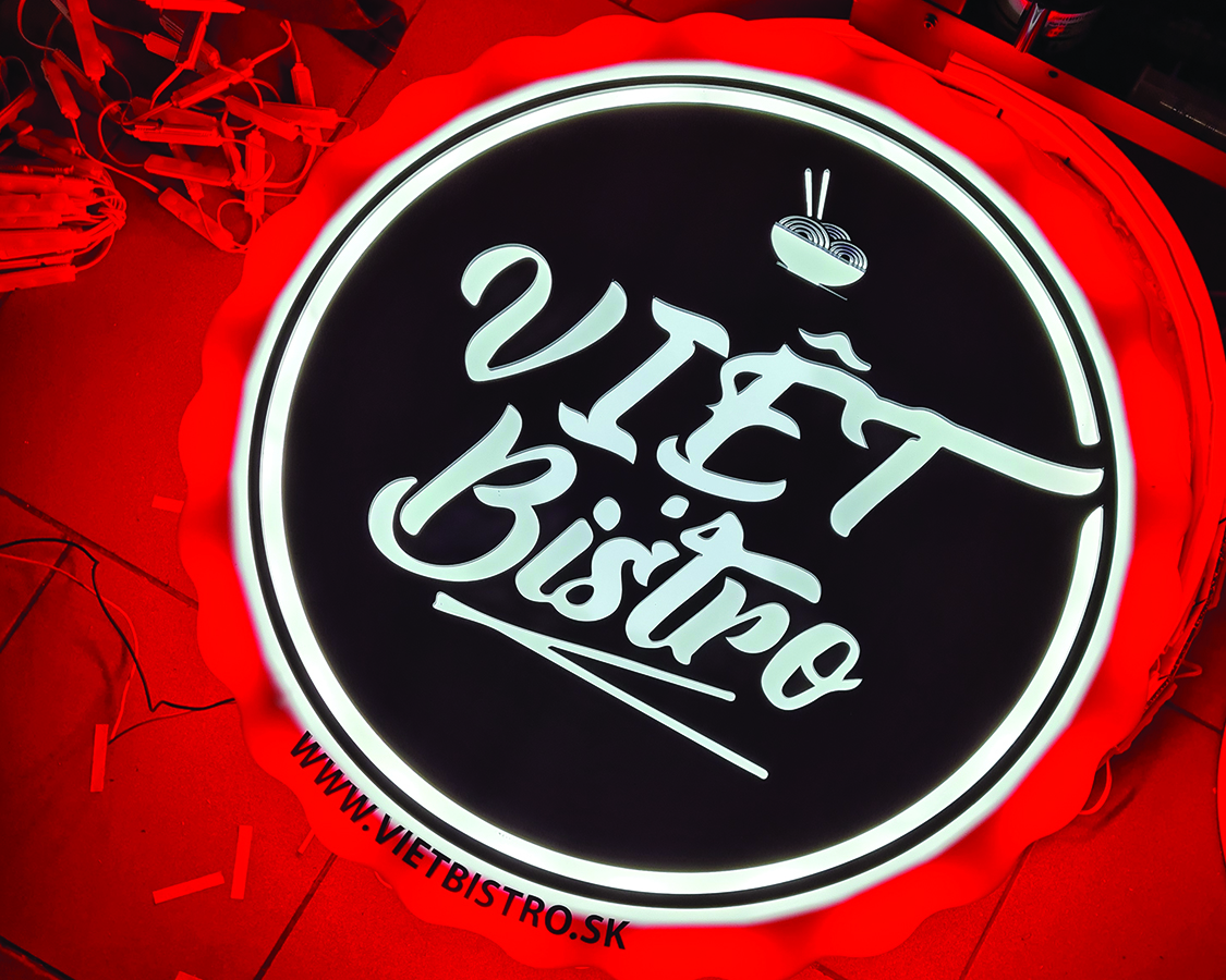 Realizácia svetelnej reklamy